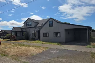 816 Nestucca Ave, Tillamook, OR 97141 - Photo 2