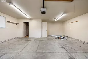 25133 Allure Ave, Veneta, OR 97487 - Photo 34