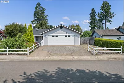 25133 Allure Ave, Veneta, OR 97487 - Photo 2