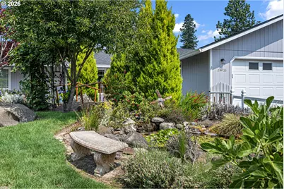 25133 Allure Ave, Veneta, OR 97487 - Photo 4