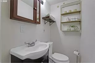 6315 N Curtis Ave, Portland, OR 97217 - Photo 36