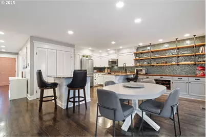 6275 Clubhouse Cir, West Linn, OR 97068 - Photo 8