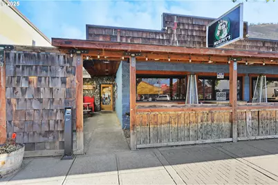 216 W Steuben St, Bingen, WA 98605 - Photo 6