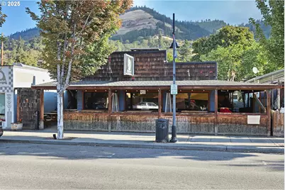 216 W Steuben St, Bingen, WA 98605 - Photo 1