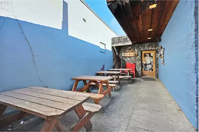 216 W Steuben St, Bingen, WA 98605 - Photo 8