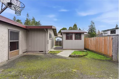 955 State St, North Bend, OR 97459 - Photo 28