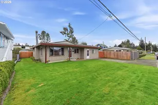 955 State St, North Bend, OR 97459 - Photo 2