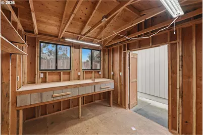 955 State St, North Bend, OR 97459 - Photo 30