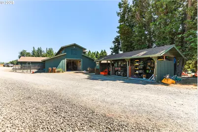 31708 NE Wand Rd, Troutdale, OR 97060 - Photo 38