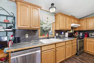 310 Pitney Ln, Junction City, OR 97448 - Photo 10