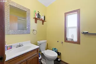 310 Pitney Ln, Junction City, OR 97448 - Photo 22