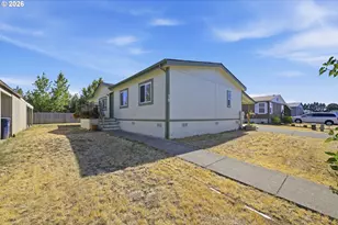 310 Pitney Ln, Junction City, OR 97448 - Photo 4