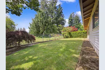 3550 SW 2nd St, Gresham, OR 97030 - Photo 40