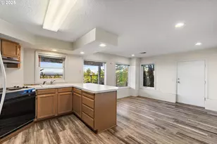 9101 NE Cliff St, Portland, OR 97220 - Photo 20