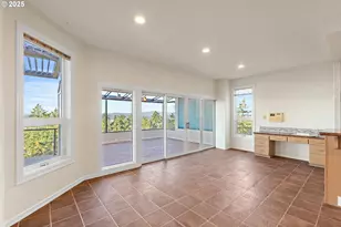 9101 NE Cliff St, Portland, OR 97220 - Photo 10