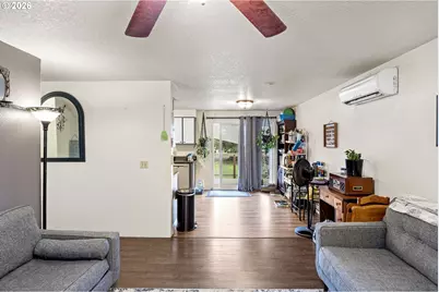 2133 NW Watters St, Roseburg, OR 97471 - Photo 4