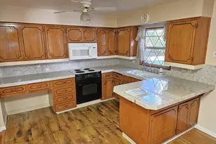 6375 SW Dawn St, Lake Oswego, OR 97035 - Photo 6