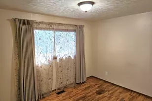 6375 SW Dawn St, Lake Oswego, OR 97035 - Photo 4