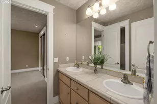 16 SE 46th Dr, Gresham, OR 97080 - Photo 28