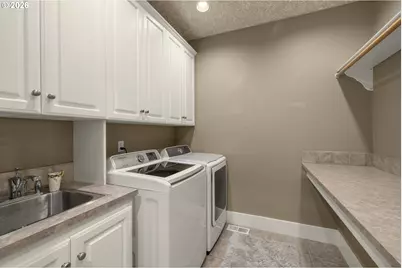 16 SE 46th Dr, Gresham, OR 97080 - Photo 30