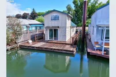 11612 N Island Cove Ln, Portland, OR 97217 - Photo 2