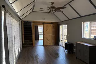 11612 N Island Cove Ln, Portland, OR 97217 - Photo 20
