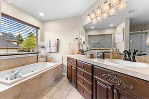 6338 SE Dunbar Dr, Portland, OR 97236 - Photo 24