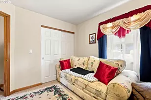 1710 SE Port Dr, Lincoln City, OR 97367 - Photo 16