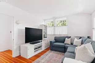 2030 S Military Rd, Portland, OR 97219 - Photo 38