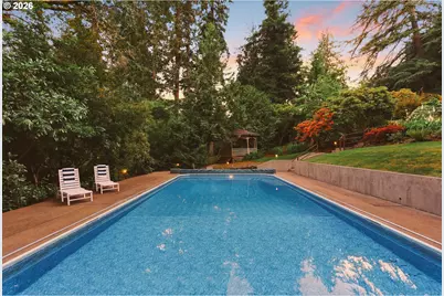 2030 S Military Rd, Portland, OR 97219 - Photo 24