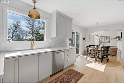 10455 SW Ridgeview Ln, Portland, OR 97219 - Photo 10