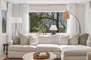 10455 SW Ridgeview Ln, Portland, OR 97219 - Photo 4