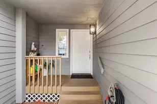 16656 SW Daffodil St, Sherwood, OR 97140 - Photo 2