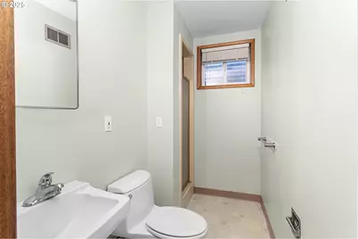 94 SE 46th Dr, Gresham, OR 97080 - Photo 28