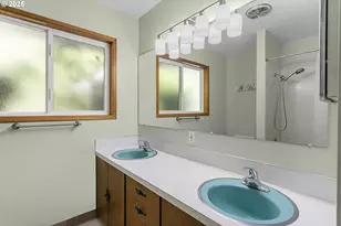 94 SE 46th Dr, Gresham, OR 97080 - Photo 20