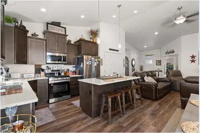 818 E Montana Ave, Hermiston, OR 97838 - Photo 12