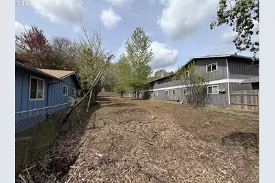 1106 Wood Ave, Kelso, WA 98626 - Photo 10