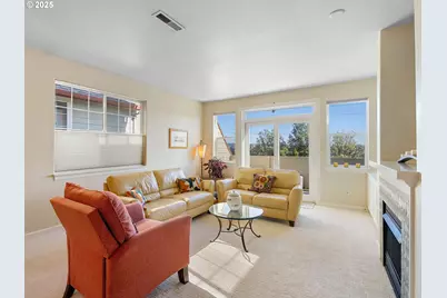 5218 SW View Point Ter, Portland, OR 97239 - Photo 14