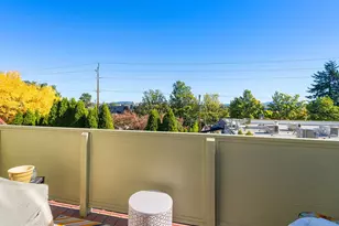 5218 SW View Point Terrace, Portland, OR 97239 - Photo 34