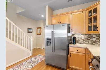 5218 SW View Point Ter, Portland, OR 97239 - Photo 10