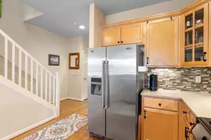 5218 SW View Point Terrace, Portland, OR 97239 - Photo 10