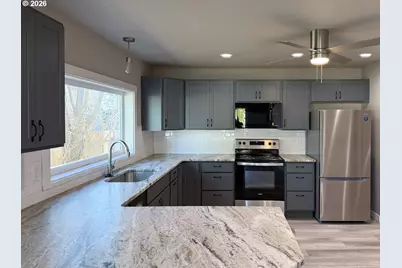 325 Railroad St, Brookings, OR 97415 - Photo 16