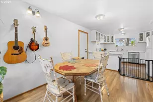 2305 7th St, Tillamook, OR 97141 - Photo 12