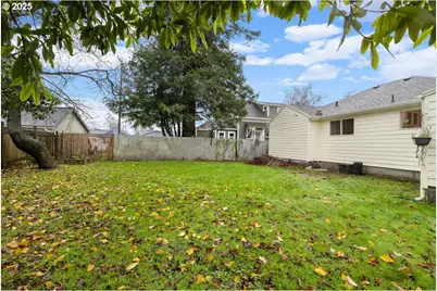 2305 7th St, Tillamook, OR 97141 - Photo 28