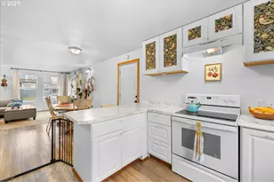 2305 7th St, Tillamook, OR 97141 - Photo 18