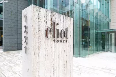 1221 SW 10th Ave #809, Portland, OR 97205 - Photo 2