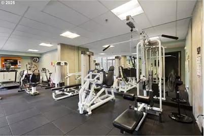 1221 SW 10th Ave #809, Portland, OR 97205 - Photo 38