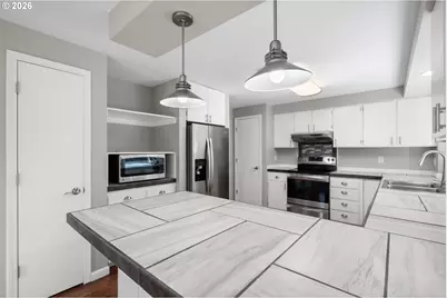 12245 SW Ann Ct, Tigard, OR 97223 - Photo 4