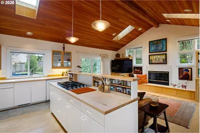 2634 Suncrest Ave, Eugene, OR 97405 - Photo 16