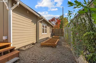 425 Roosevelt St, Oregon City, OR 97045 - Photo 34